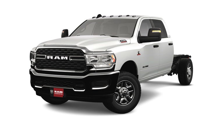 2024 RAM Ram 3500 Chassis Cab RAM 3500 SLT CREW CAB CHASSIS 4X4 60' CA in Marysville, OH - Coughlin Marysville Chrysler Jeep Dodge RAM